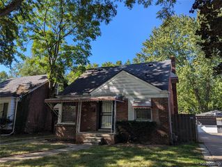 17647 Lenore, Detroit, MI 48219