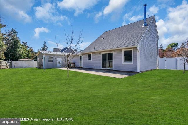 20 COLONIAL DR, Little Egg Harbor Twp, NJ 08087