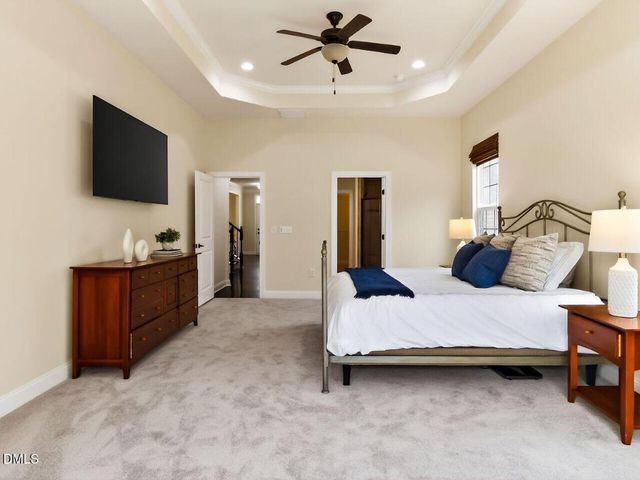 139 Dover Grant Court, Chapel Hill, NC 27517