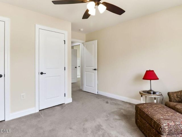 139 Dover Grant Court, Chapel Hill, NC 27517