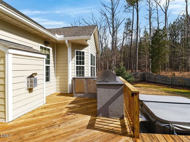 139 Dover Grant Court, Chapel Hill, NC 27517