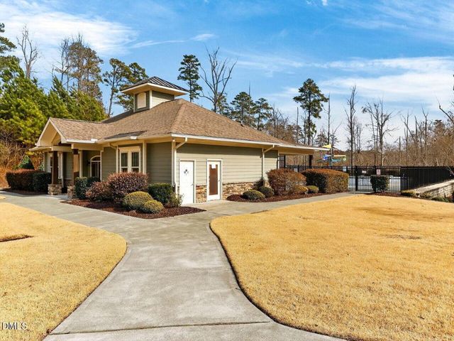 139 Dover Grant Court, Chapel Hill, NC 27517