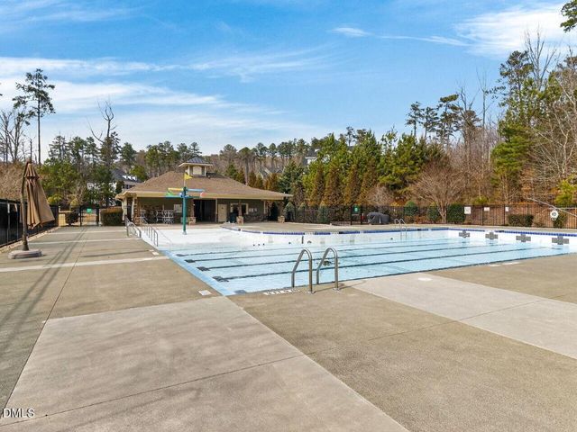 139 Dover Grant Court, Chapel Hill, NC 27517