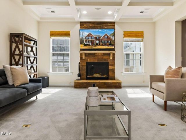 139 Dover Grant Court, Chapel Hill, NC 27517