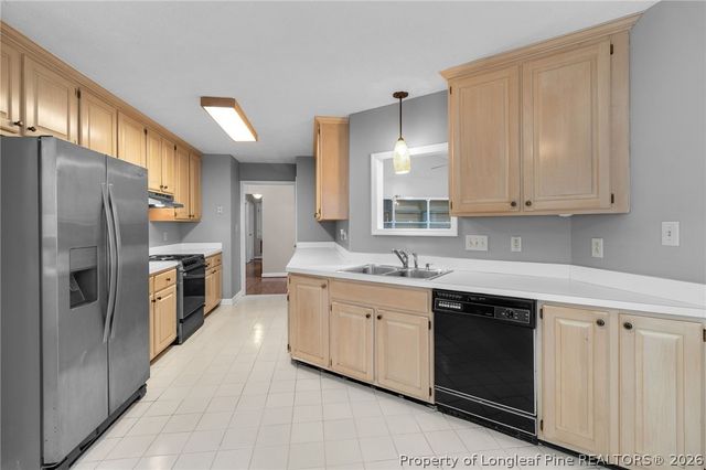 5516 Kenmure Place, Fayetteville, NC 28311