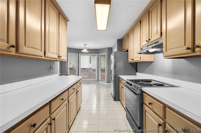 5516 Kenmure Place, Fayetteville, NC 28311