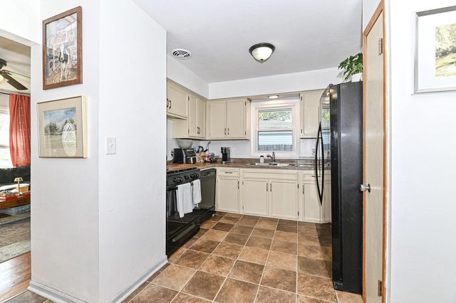 6516 59th AVENUE, Kenosha, WI 53142