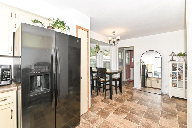 6516 59th AVENUE, Kenosha, WI 53142