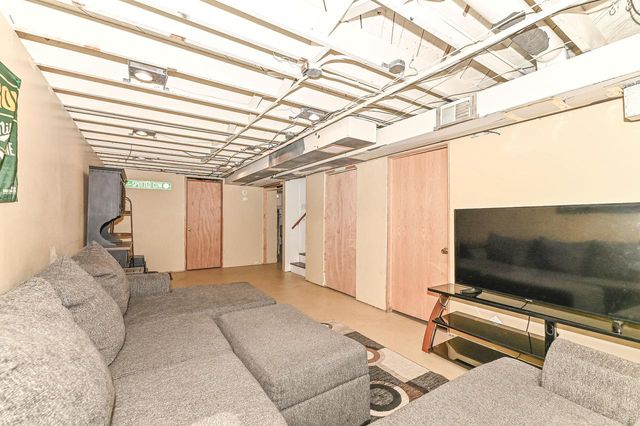 6516 59th AVENUE, Kenosha, WI 53142