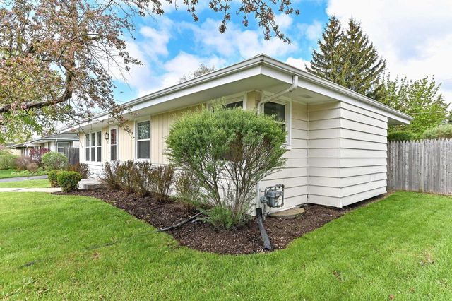 6516 59th AVENUE, Kenosha, WI 53142