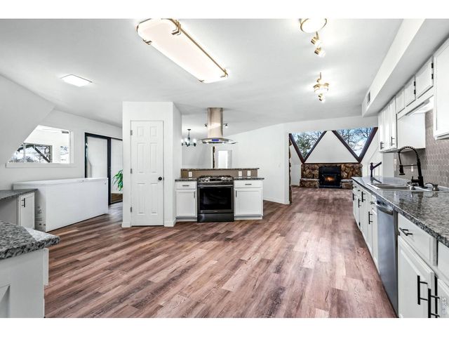 8402 Dome Ct, Fort Collins, CO 80525