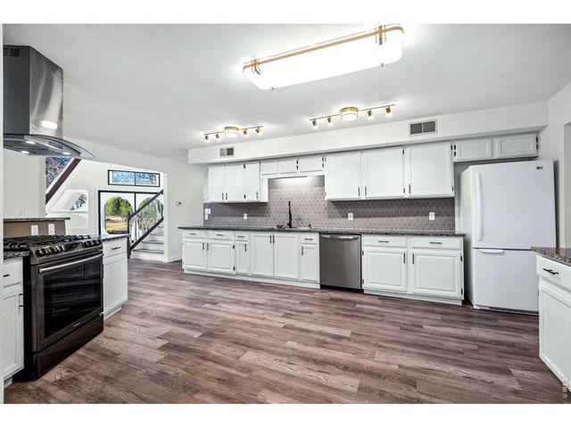 8402 Dome Ct, Fort Collins, CO 80525