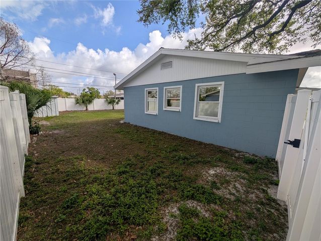 7173 DARIEN WAY, Clearwater, FL 33764