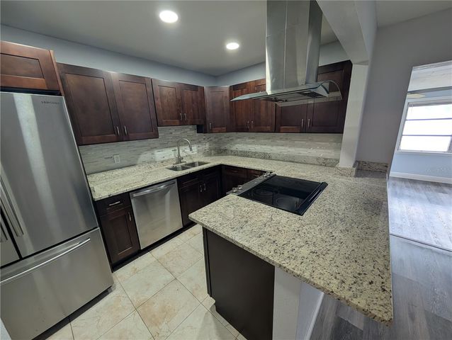 7173 DARIEN WAY, Clearwater, FL 33764