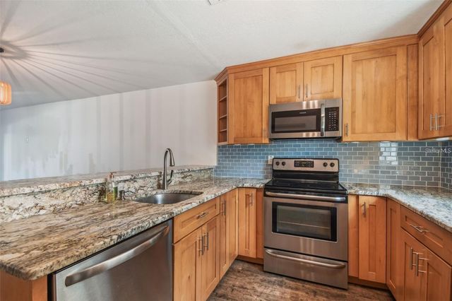 4717 W VASCONIA STREET, Tampa, FL 33629