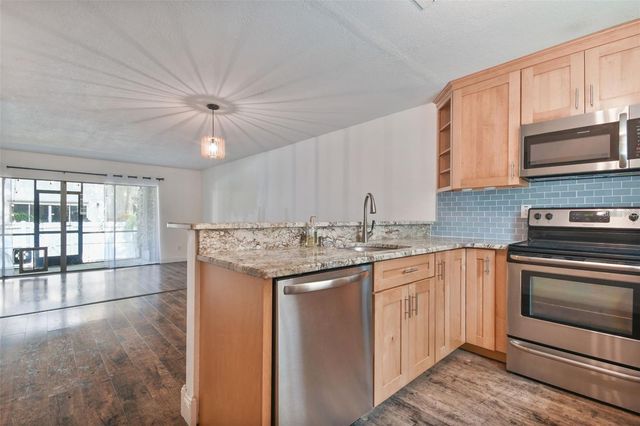 4717 W VASCONIA STREET, Tampa, FL 33629