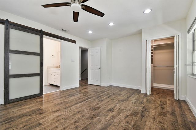 4717 W VASCONIA STREET, Tampa, FL 33629