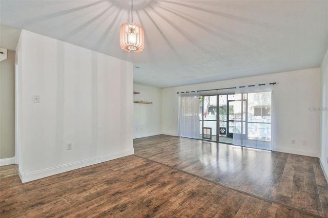 4717 W VASCONIA STREET, Tampa, FL 33629