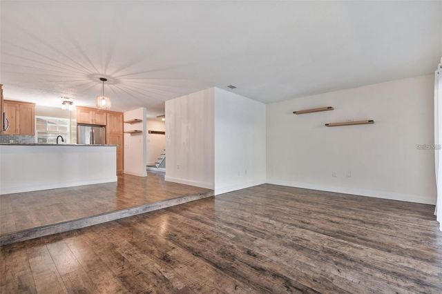 4717 W VASCONIA STREET, Tampa, FL 33629