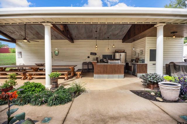 235 FM 3313, Crockett, TX 75835