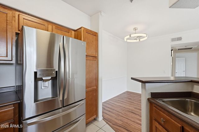 15095 N THOMPSON PEAK Parkway 2067, Scottsdale, AZ 85260