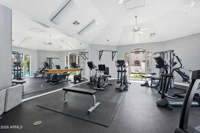 15095 N THOMPSON PEAK Parkway 2067, Scottsdale, AZ 85260