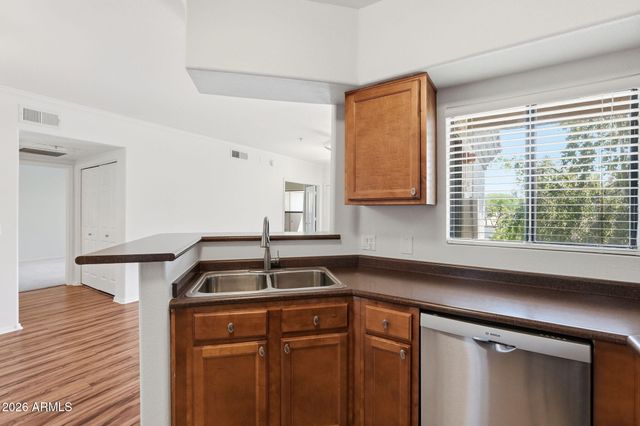 15095 N THOMPSON PEAK Parkway 2067, Scottsdale, AZ 85260