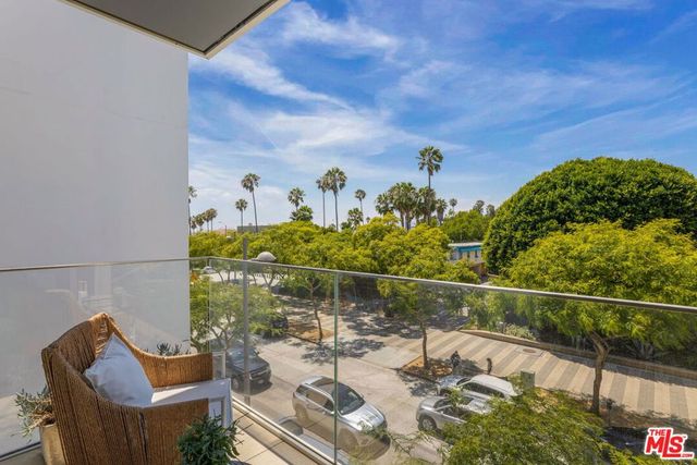 1705 Ocean Avenue 307, Santa Monica, CA 90401