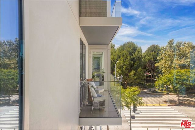1705 Ocean Avenue 307, Santa Monica, CA 90401