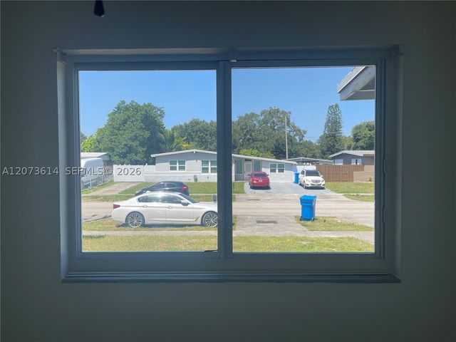 3731 SW 32nd Ave, West Park, FL 33023