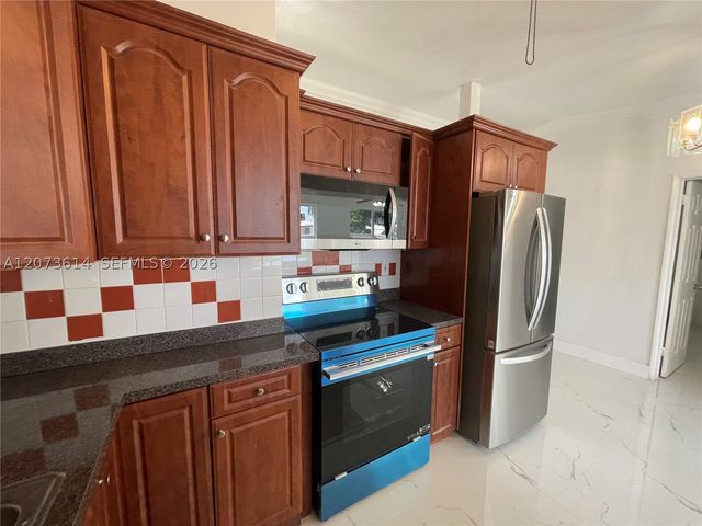 3731 SW 32nd Ave, West Park, FL 33023