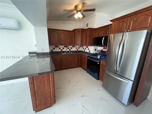 3731 SW 32nd Ave, West Park, FL 33023