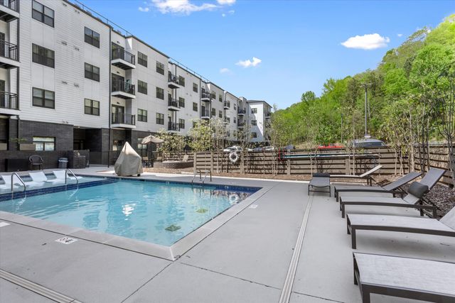 782 Riverfront Parkway 111, Chattanooga, TN 37402