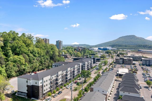 782 Riverfront Parkway 111, Chattanooga, TN 37402