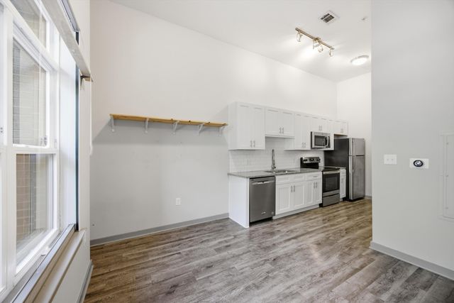 782 Riverfront Parkway 111, Chattanooga, TN 37402