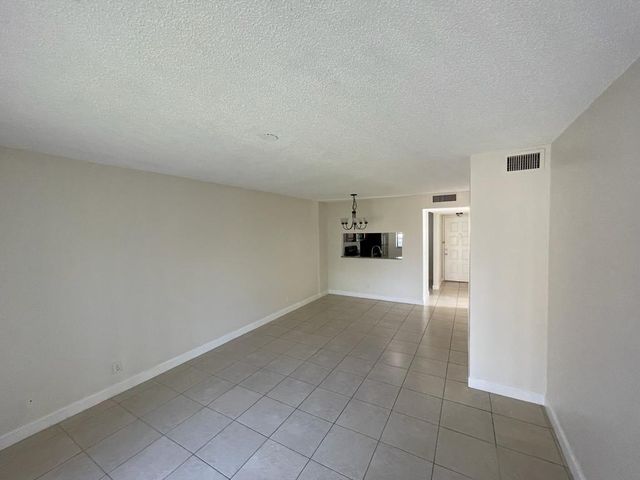 6844 PALMETTO Circle S 201, Boca Raton, FL 33433