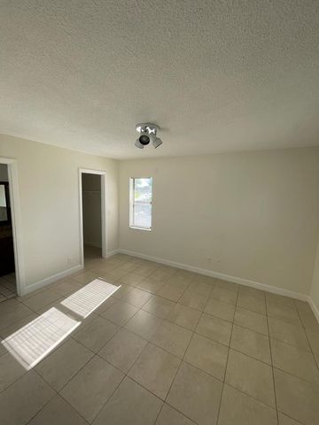 6844 PALMETTO Circle S 201, Boca Raton, FL 33433