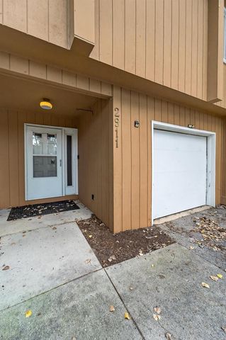 2911 Marina Drive, Middleton, WI 53562