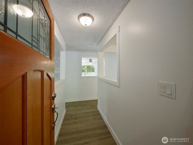 209 Sunset Drive, Longview, WA 98632
