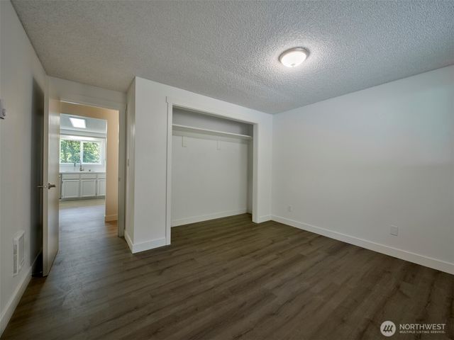 209 Sunset Drive, Longview, WA 98632
