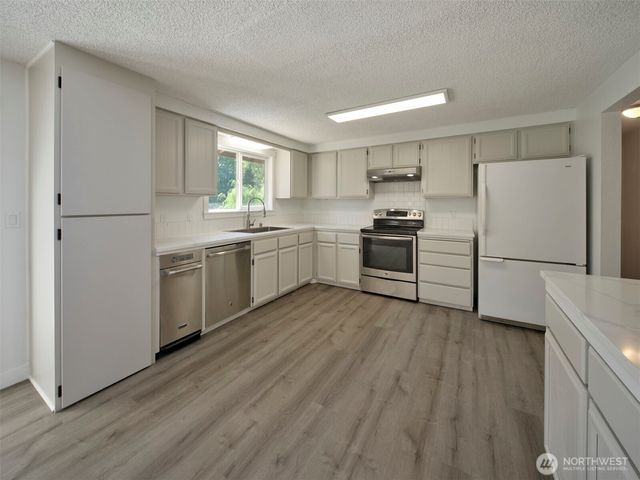 209 Sunset Drive, Longview, WA 98632