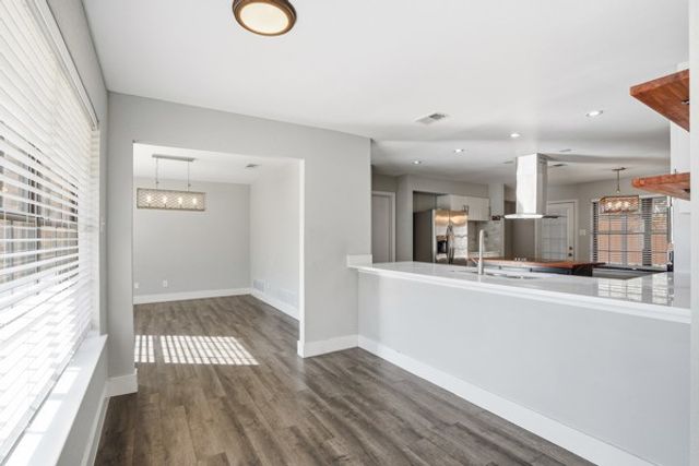 2015 Wimbledon Drive, Arlington, TX 76017