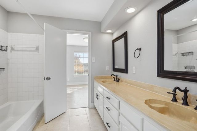 2015 Wimbledon Drive, Arlington, TX 76017