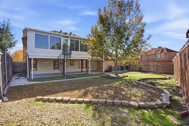 2015 Wimbledon Drive, Arlington, TX 76017