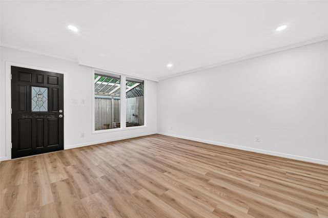 3300 Yorktown Street 28, Houston, TX 77056