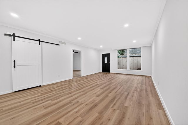 3300 Yorktown Street 28, Houston, TX 77056