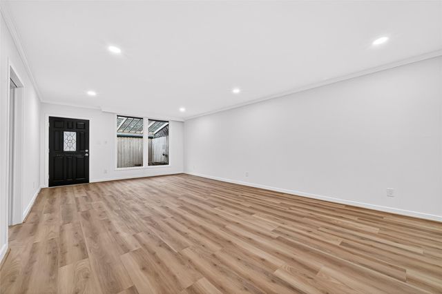 3300 Yorktown Street 28, Houston, TX 77056