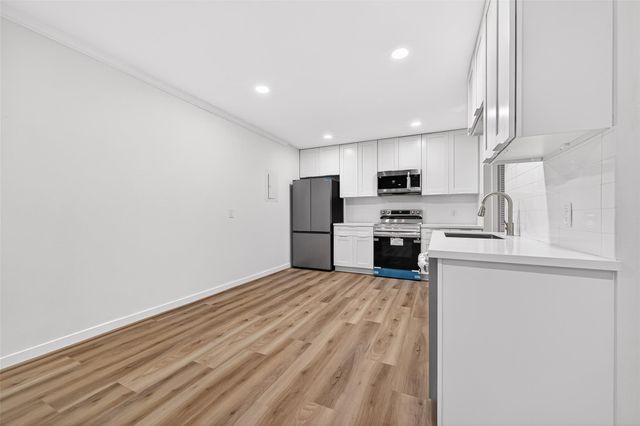 3300 Yorktown Street 28, Houston, TX 77056