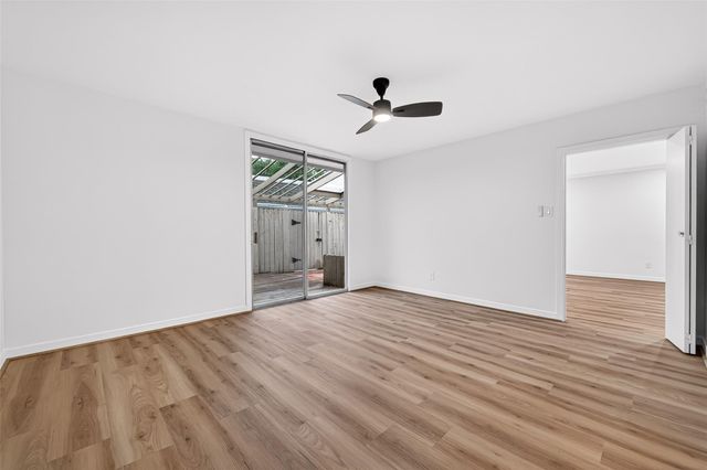 3300 Yorktown Street 28, Houston, TX 77056