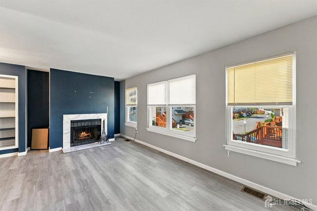 129 Fulton Court, New Brunswick, NJ 08901